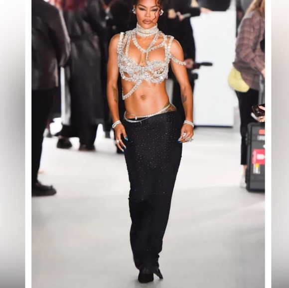 NWT SKIMS X SWAROVSKI JELLY SHEER INTIMATES TUBE SKIRT & BANDEAU SET IN ONYX - Picture 3 of 9